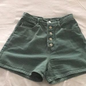 Size 9 Bongo Jean Shorts